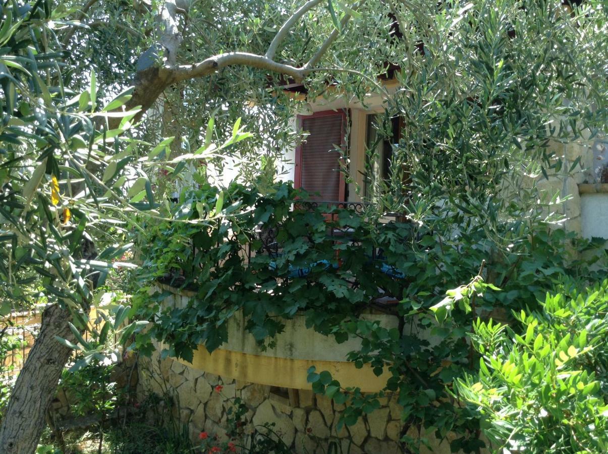 Graziosissima Villa Capitana Bagian luar foto