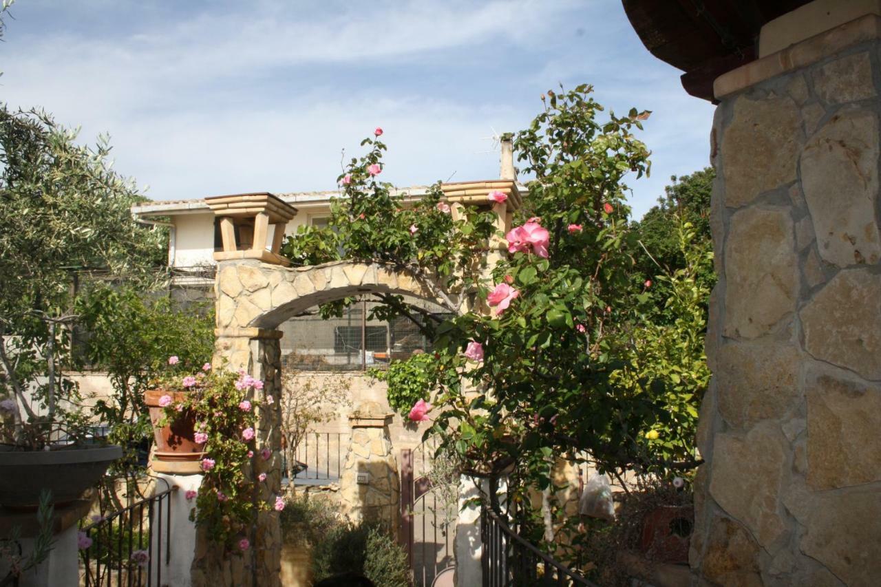 Graziosissima Villa Capitana Bagian luar foto